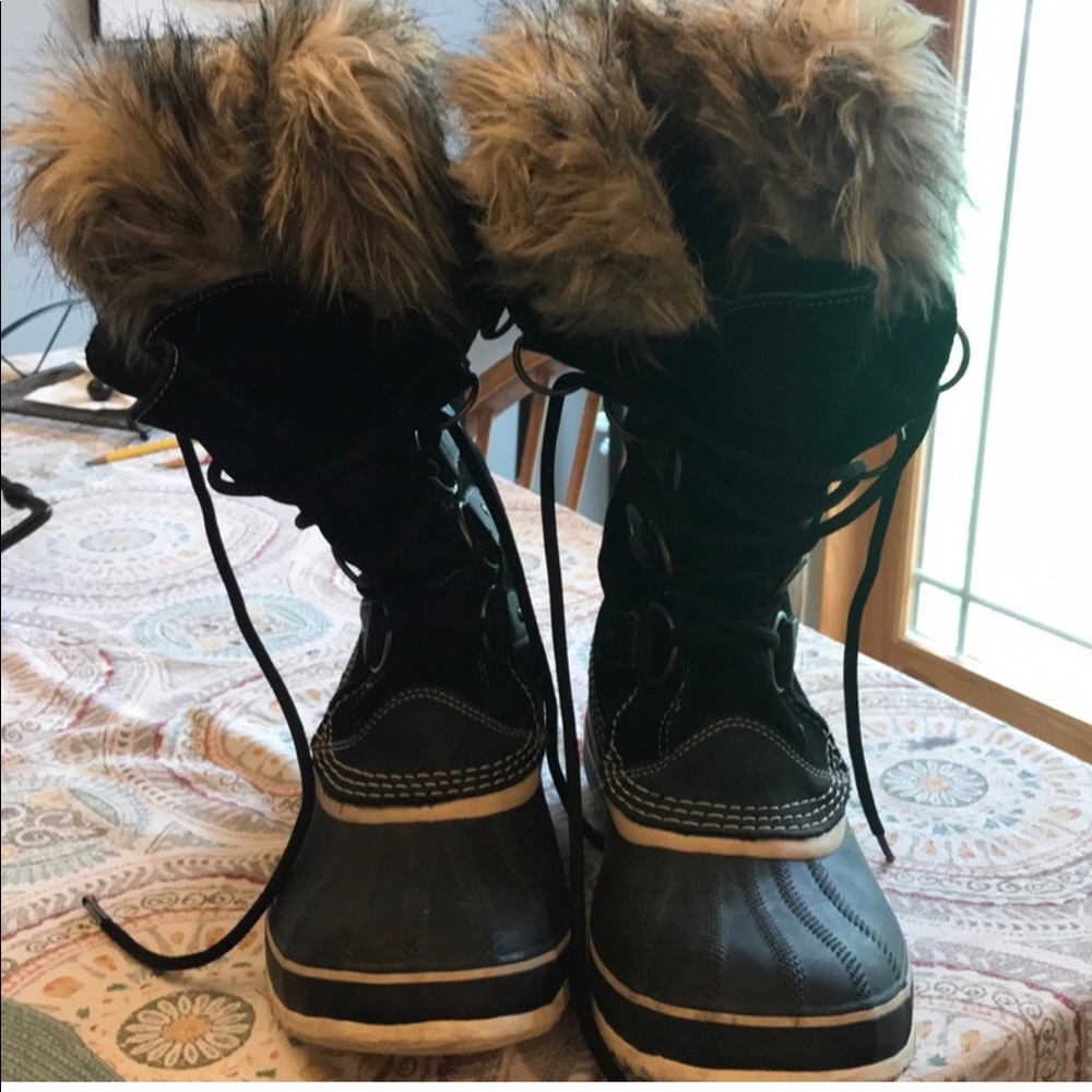 Sorel *Authentic” Joan of Arc winter boots